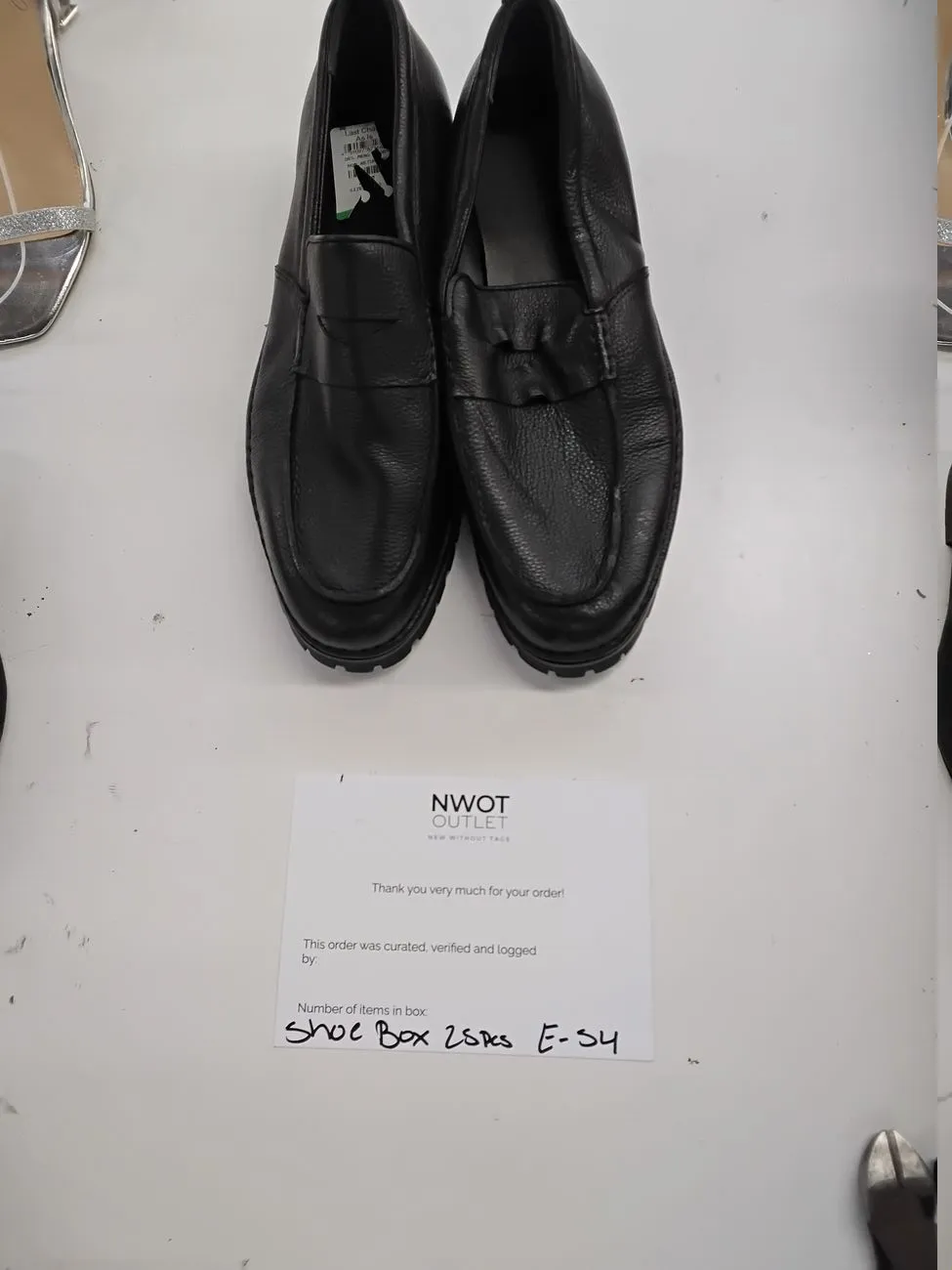 Luxury Fashion Retailer | Premium Shoes | Shelf Pulls & Returns | 25 Pieces | Small Box #E-54